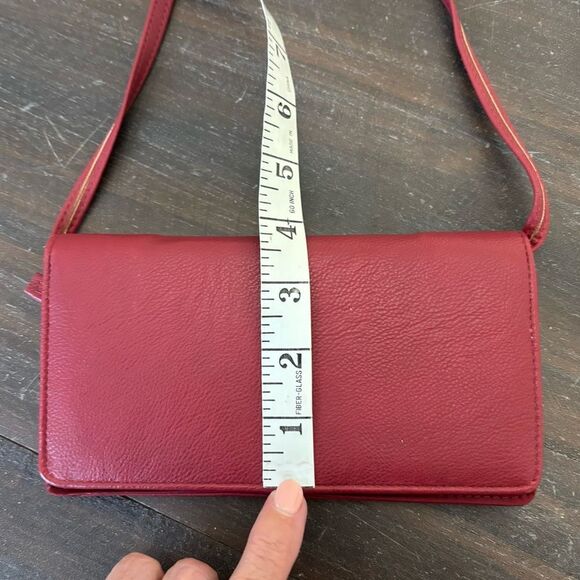 Safe Keeper Brand RFID Red Wallet.  New Without Tags - Picture 8 of 8